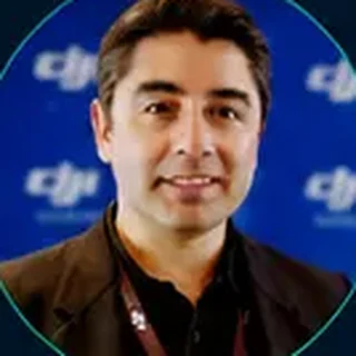 Retrato de Rodrigo Salcedo, Director de implementación tecnológica